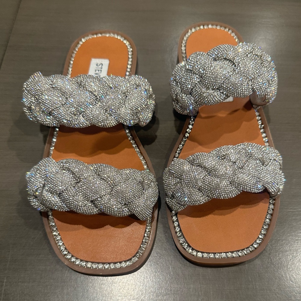 Steve Madden- newbie silver rhinestone sandals size 5.5